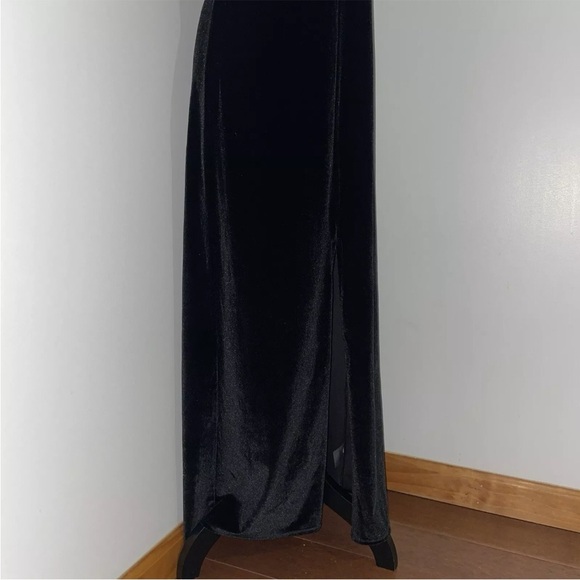 Reformation- Black Nyla Velvet Halter Dress Backless Thigh High Slit Size Large - Picture 8 of 15